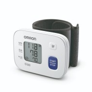 OMRON RS1 Intellisene csukl&oacute;s v&eacute;rnyom&aacute;sm&eacute;rő,  5 &eacute;v garancia nagym&eacute;retű LCD kijelző, szab&aacute;lytalan sz&iacute;vritmus zavar jelz&eacute;s HEM 6160-E