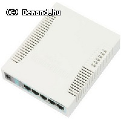 MikroTik RB260GS 5xGig LAN, 1xSFP,web browser